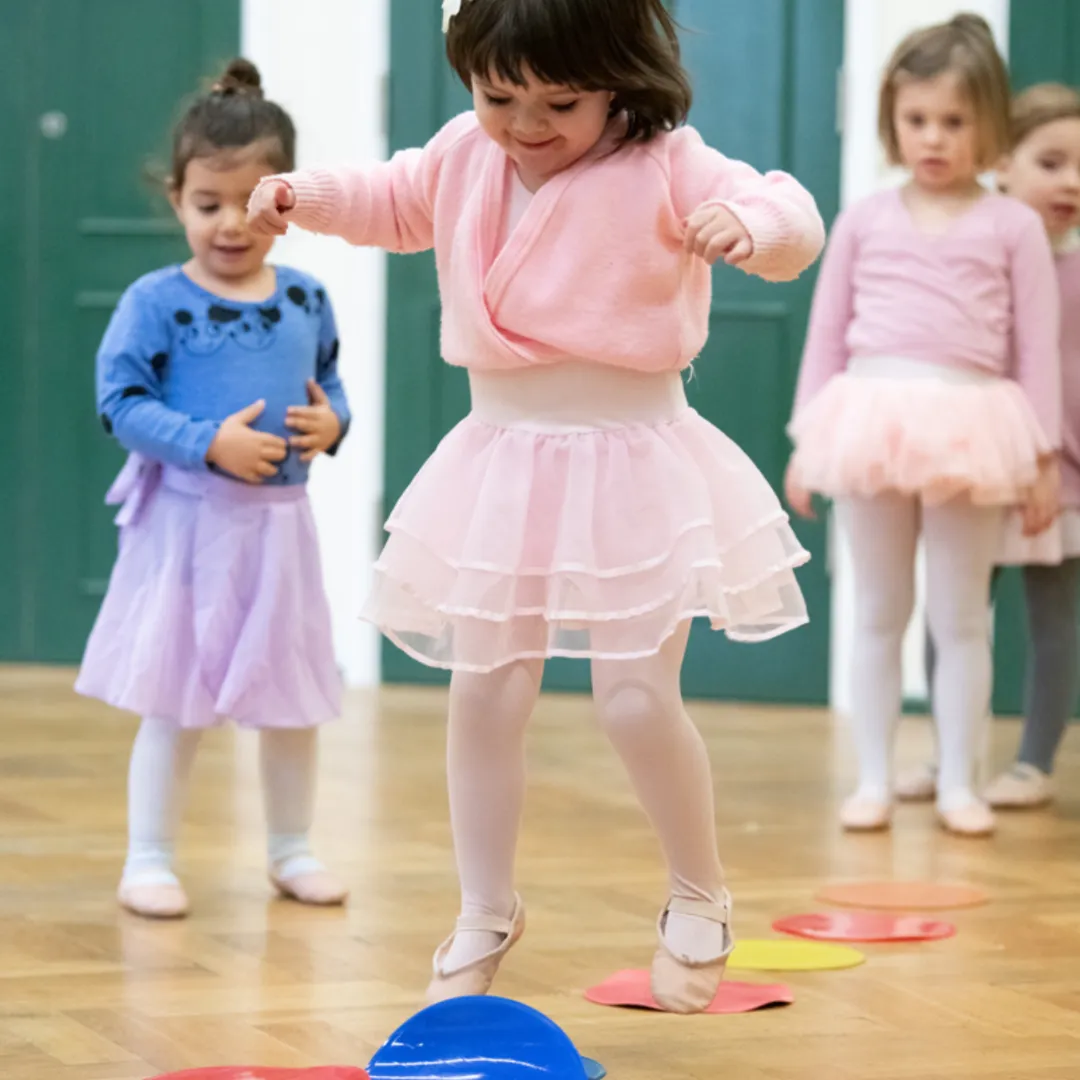 Adult & Me Dance | Age: 2-3y | Saturday at 10.00 | Morehouse, Knightsbridge - Trial