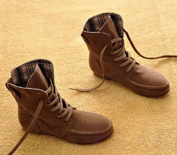 Autumn Solid Color Lace Up Flat Short Boots