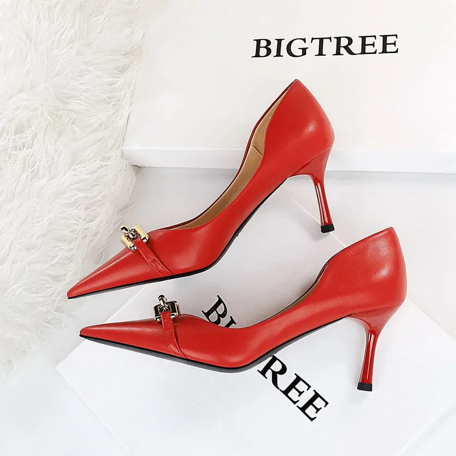 Chain Detail Stiletto Heeled Pumps