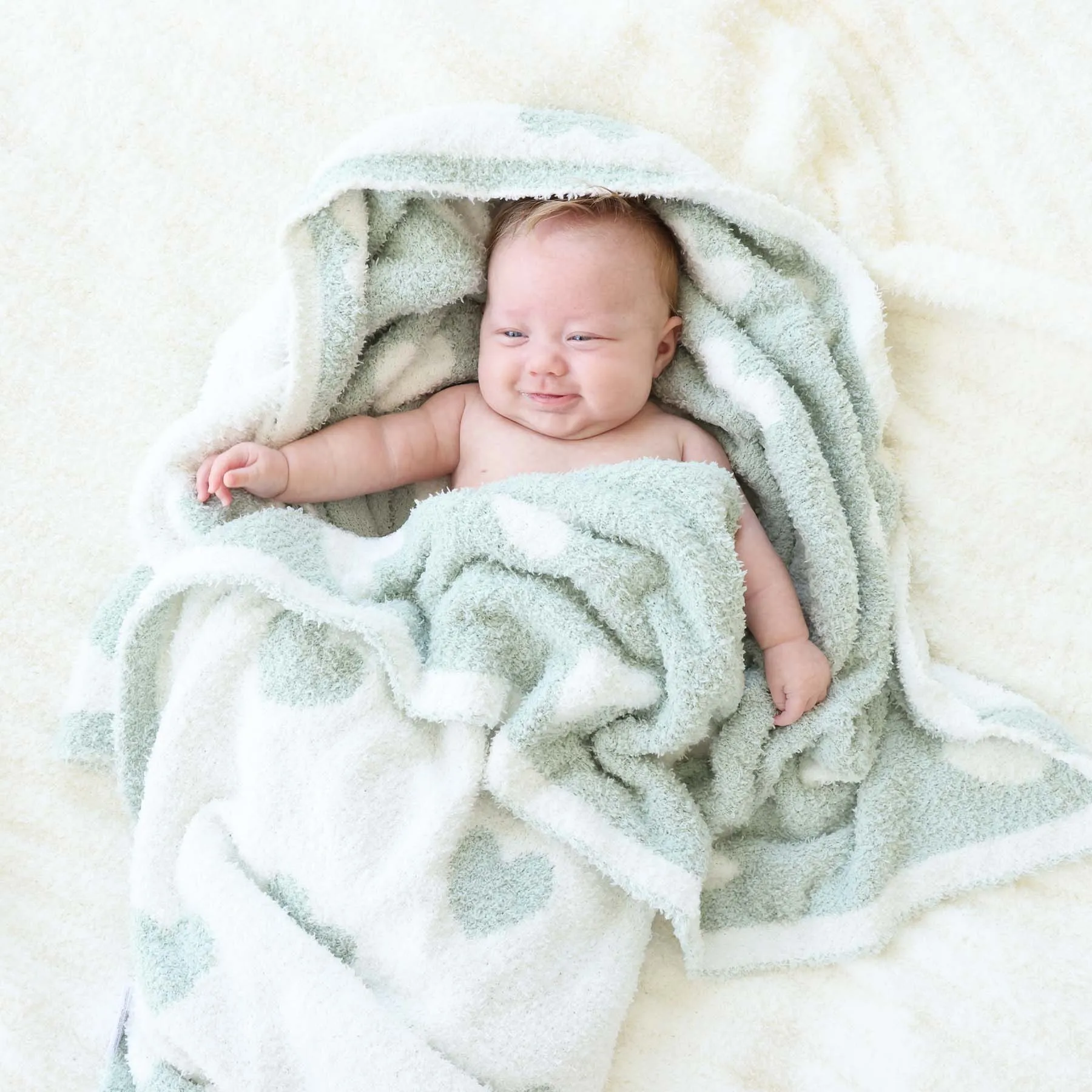 CuddleLane™ Luxe Blankets | Rain Hearts