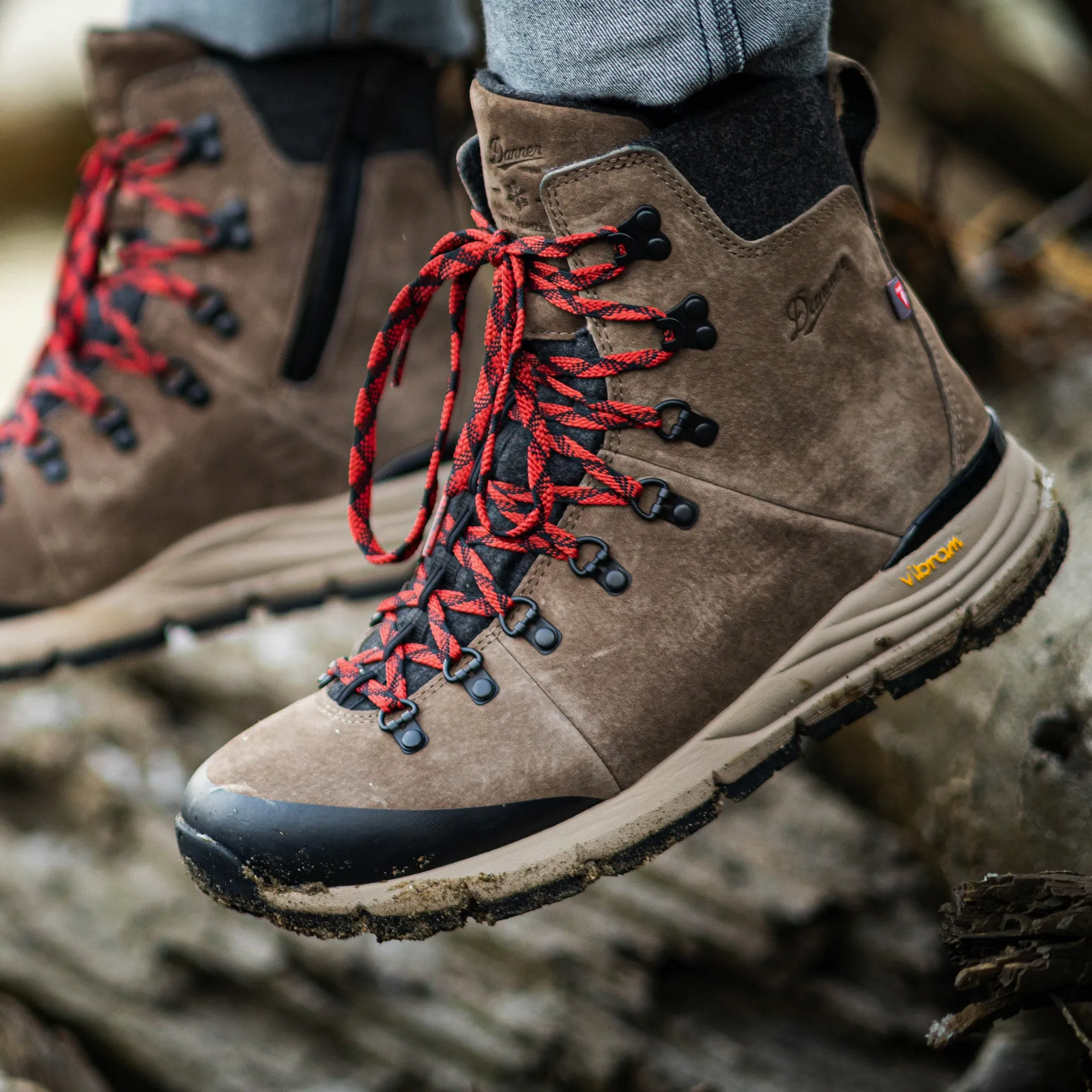 Danner Men's Arctic 600 7" WP 200G Side-Zip Hiking Boot- Brown- 67338