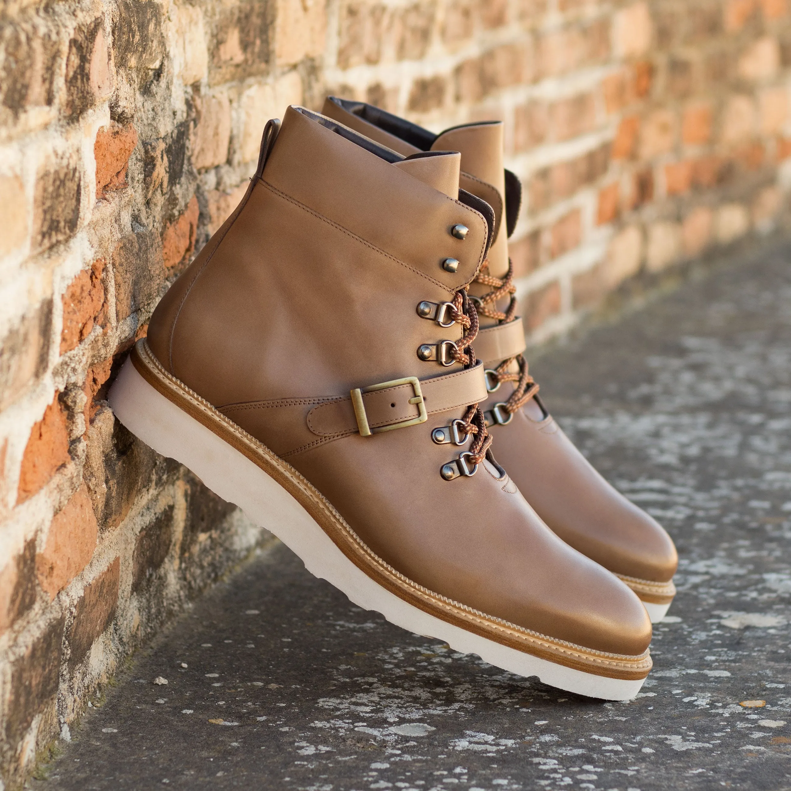 DapperFam Everest in Light Brown Men's Vitello Leather Hiking Boot