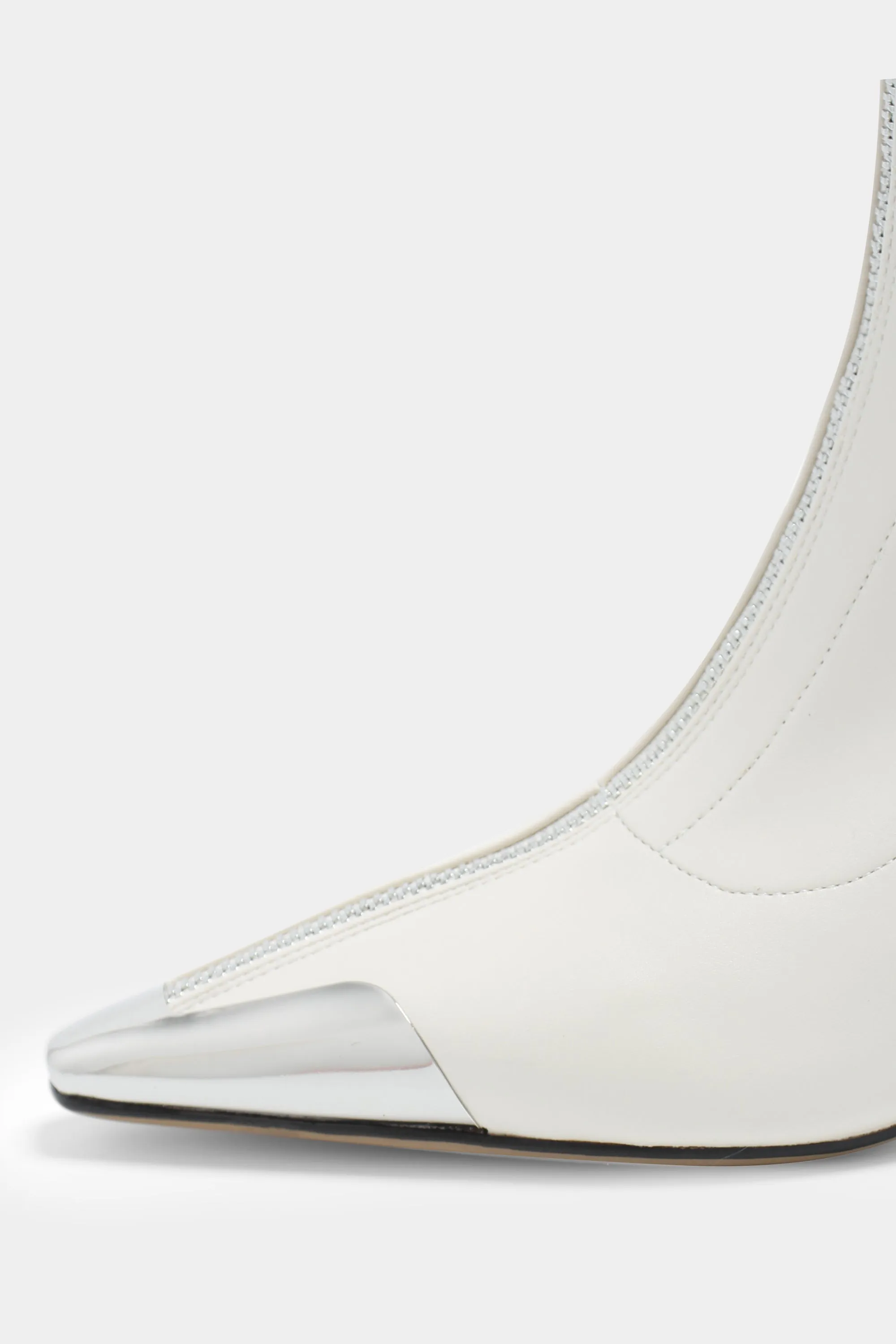 Nina Gogo Booties - White